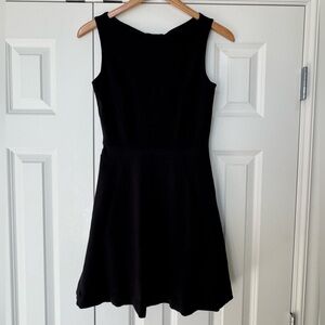 Kate Spade New York Black Fit and Flare mini dress Size 4 - pockets & bow back